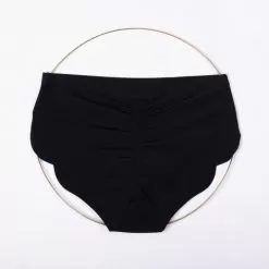 Susie Sporty Hip Hugger Knickers - Medium Absorbency - Black 10 Susie Sporty Hip Hugger Knickers - Medium Absorbency - Black -Equestrian Equipment Shop NX03 3 m