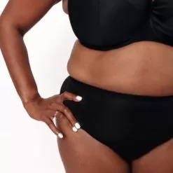 Susie Sporty Hip Hugger Knickers - Medium Absorbency - Black 13 Susie Sporty Hip Hugger Knickers - Medium Absorbency - Black -Equestrian Equipment Shop NX03 6 m