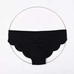 Sarah Sporty Low Cut Knickers - Light Absorbency - Black -Equestrian Equipment Shop NX05 5 m