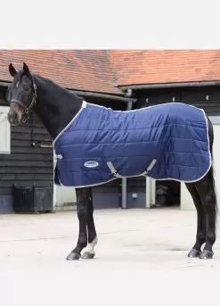 Weatherbeeta Channel Quilt Std Neck Med/Lite - Navy/Silver/Red